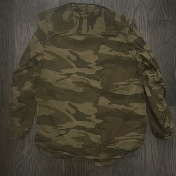 Boys button down shirt - Picture 4 of 4